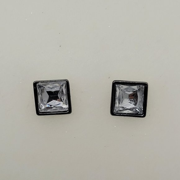 Jewelry - Earrings White Rhinestone Square E_OT0002.